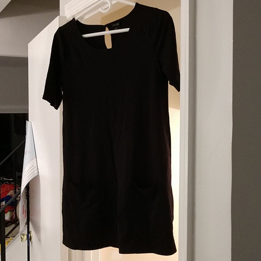 Dresses, Rompers & Tops - Picture 2 of 8